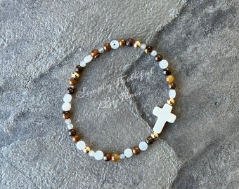 Cross beaded bracelet / moonstone, labradorite, 18K gold plated