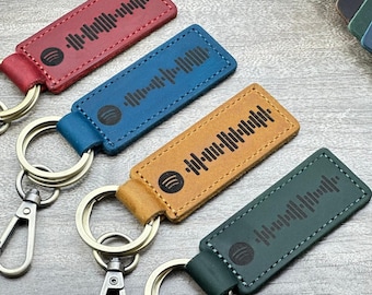 Personalized Scannable Spotify keychain, Custom Song Keychain, Music Lover Gift, Engraved Leather Keychain, Anniversary Gift, Gift for Mom
