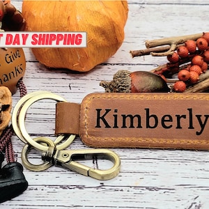 Personalized Leather Keychain, Custom Name Tag, Backpack Keyring, Birthday Gift for Him/Her, Men&#39;s & Women&#39;s Unique Gifts