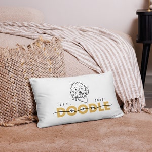 Doodle Mom Throw Pillow Goldendoodle Accent Pillow Dog Home Decor Dog Mom Gift Goldendoodle Mom Gift Goldendoodle Home Decor