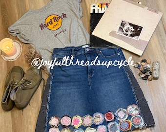 Jupe trapèze en denim patchwork recyclé : appliqué bohème brut, taille 10