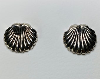 Boucles D'oreilles Anciennes Ciselées En Argent Massif - Style Dormeuses - #F6