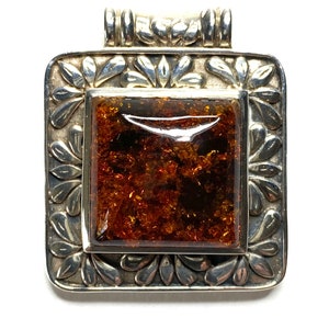Hanger van barnsteen en zilver