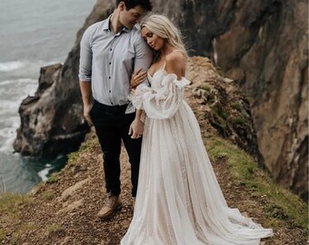 Boho wedding gown with detachable  puffy sleeves - polka dotted wedding dress - plus size bride