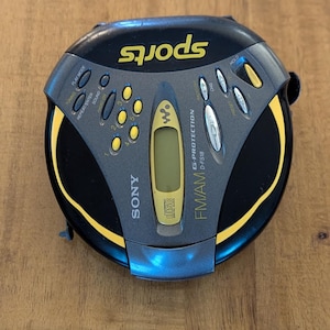 Vintage Sony Sports D-FS18 CD Walkman FM/AM | G-Protection