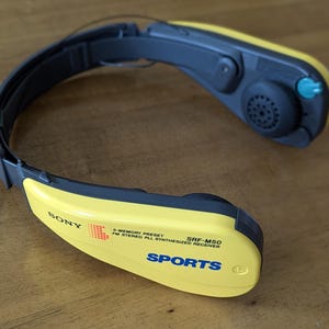 Radio Walkman Sony Sports SRF-5 Vintage - Jaune, Testée, Fonctionne - Fabriquée Au Japon (1986)
