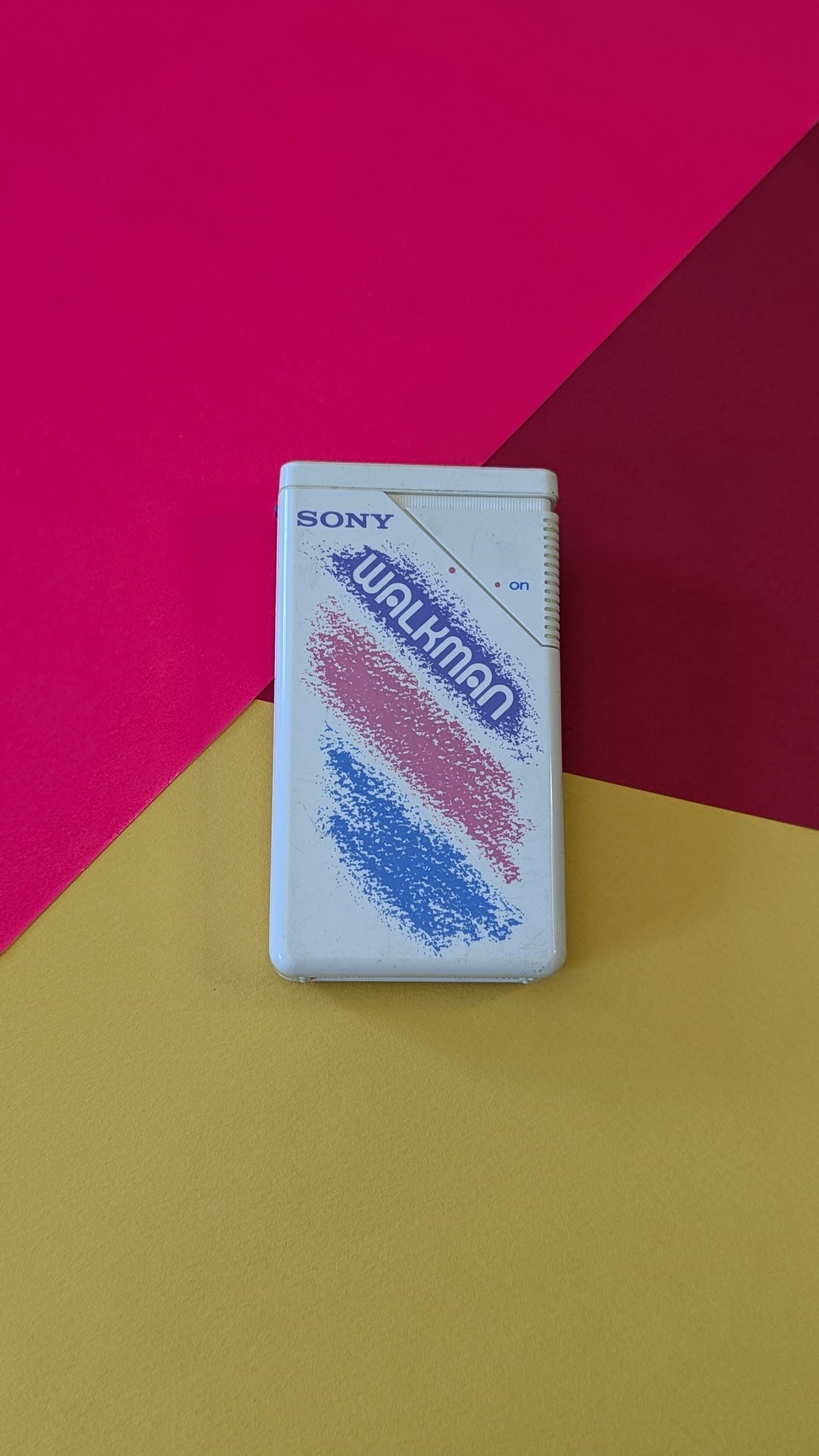 White Sony Portable FM Stereo Radio Walkman SRF-16W | An 80s Classic Light Radio