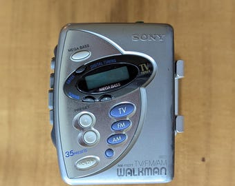 Sony S2 WM-FS222 Sport Walkman AM/FM Cassette Player Works Tested