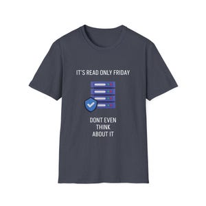 Alleen-lezen vrijdag T-shirt | Cadeau-T-shirt Sysadmin