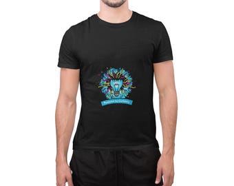Camiseta unisex "Powered by Curiosity", camiseta con ilustración creativa del cerebro, camiseta motivacional con mentalidad científica, regalo para pensadores.