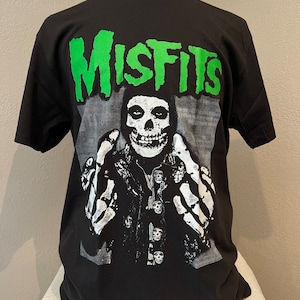 Misfits Green middle fingers up T-shirt