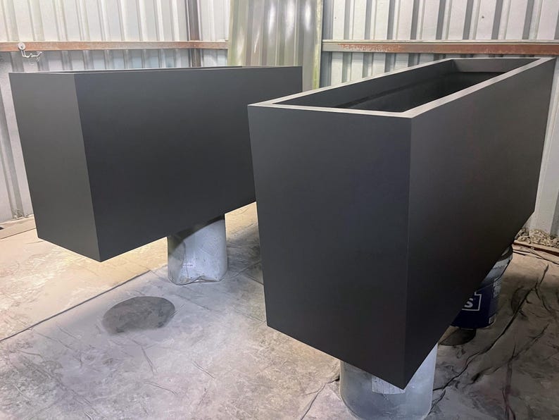 TCDPlanters Fiberglass Planter - Thumbnail 3