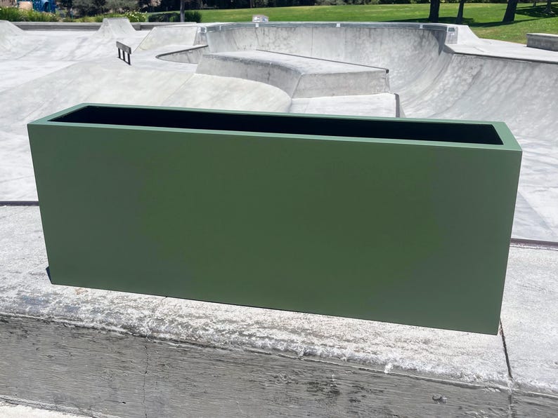 TCDPlanters Fiberglass Planter - Thumbnail 4