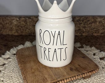 NWT Rae Dunn Artisan Royal Treats Crown Topper Baby Canister