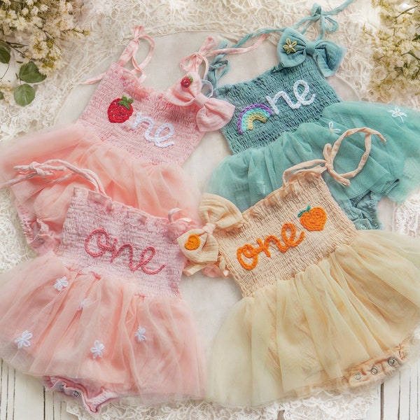 Benutzerdefinierter Name Baby Tutu Kleid, personalisierter handbestickter Geburtstags-Baby-Strampler, Cake Smash Outfit, Geschenk zum ersten Geburtstag, Baby-Dusche-Geschenk