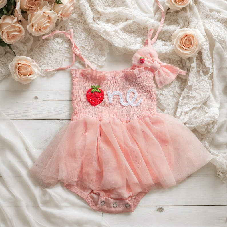 Custom Name Baby Tutu Dress,Personalized Hand Embroidered Birthday Baby Romper,Cake Smash Outfit,First Birthday Gift,Baby Shower Gift Pink