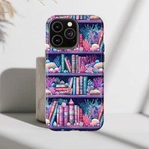 Capa de celular Mermaid Treasure Bookshelf, capa de livro Fantasy Ocean, iPhone 16 15 14 Pro Plus Max, Galaxy S24 Ultra, presente para amantes de livros Pixel 8 7