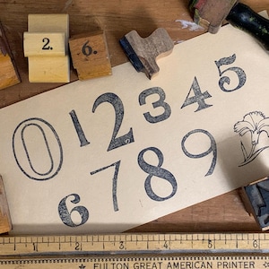 Juego de sellos de madera vintage con alfabeto, sellos de letras con números ABC para manualidades, scrapbooking, marcador de señal universal vintage, bloque de madera para proyectos de arte