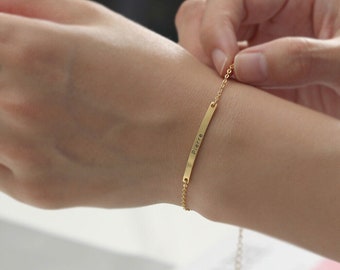 Bracelet barre nom, bracelet barre nom, bracelet barre personnalisé, bracelet petit nom, cadeau fête des mères - cadeau pour maman - bracelet maman