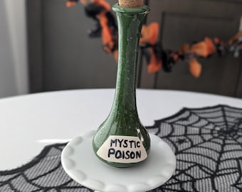 Handmade Ceramic Alchemy Mystic Poison Potion Bottle – Halloween Witchy, Dark Magic Apothecary Jar, Gothic Decorative Prop, Unique Gift