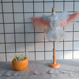 Feather Mannequin: Handmade Desktop Ornament