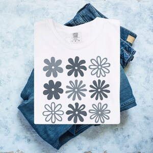 Retro Flowers Shirt Boho Floral Comfort Colors® Tee, Pressed Wildflower Oversized Summer Botanical Shirt Gift image 6