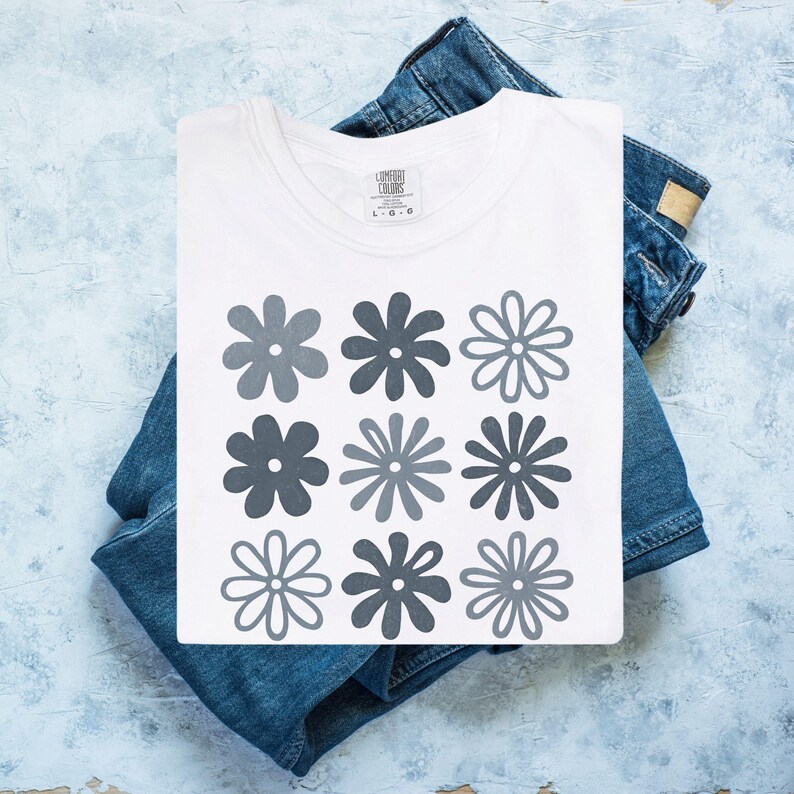 Retro Flowers Shirt Boho Floral Comfort Colors® Tee, Pressed Wildflower Oversized Summer Botanical Shirt Gift image 6