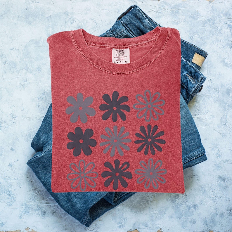 Retro Flowers Shirt Boho Floral Comfort Colors® Tee, Pressed Wildflower Oversized Summer Botanical Shirt Gift image 3