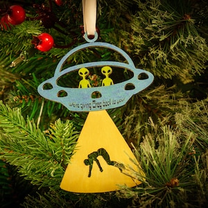 Personalized UFO Alien Abduction Wood Ornament - Christmas Sci-Fi Decor