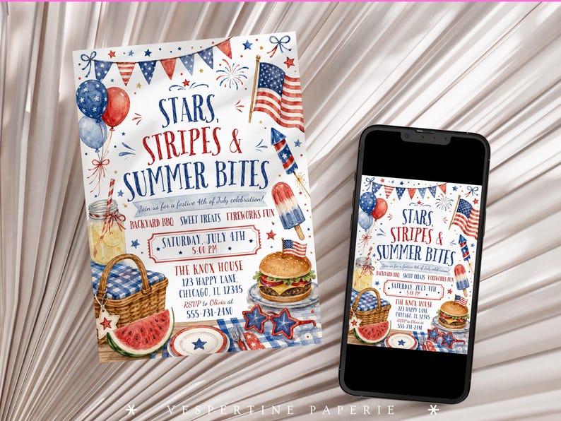 Peut inclure: Une invitation imprim&eacute;e et un smartphone affichant le m&ecirc;me design, avec des illustrations &agrave; l'aquarelle d'un drapeau am&eacute;ricain, d'un panier de pique-nique, d'un burger et de feux d'artifice avec le texte Stars, Stripes & Summer Bites.