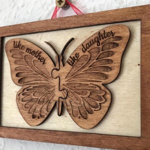 Puzzle papillon telle mère, telle fille, cadeau format carte postale, 15 cm, petite oeuvre d'art murale en bois, première maison, fête des mères, nouveau-né, cadeau parfait pour maman