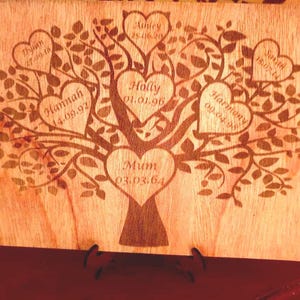 Impresionante grabado personalizado de árbol genealógico en madera. Regalo ideal para su familia y amigos. Grabado láser personalizado. Hasta 3 generaciones