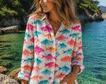 Buntes Fisch-Shirt Frauen, Ozean-Druck-Strandbluse, Sommer-Küstenoberteil, leichtes zufälliges Leinenhemd, Urlaub-Resort-Abnutzungs-Outfit