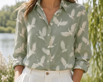 Blusa con estampado de pájaros grulla, Camiseta de mujer con estampado de pájaros grulla, Top de mujer con estampado de pájaros grulla, Camiseta para amantes de las aves, Camiseta estilo cottagecore con temática de naturaleza, Regalo para ella