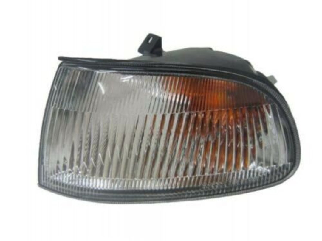 White Albino Style Clear Tail Lights For 1992-1995 Honda Civic EG/EH Hatchback (Pair)