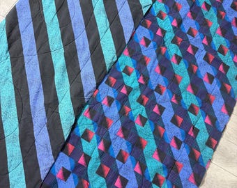 VTG 90’s Geometric Cube Stripes reversible comforter blanket 85” x 100” Queen black purple green