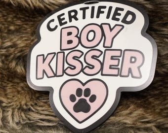 Boy/Girl kisser badge