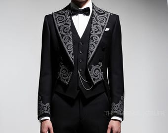 Herren schwarz bestickter Frack | Gothic viktorianischer Hochzeits-Smoking | Steampunk-Vampir-Bräutigam-Outfit | 3 Teilige Handarbeit nach Maß