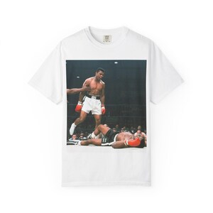 Vintage Boxing Graphic T-Shirt - Unisex Sporty Tee for Boxing Lovers, Fitness Gift, Retro Knockout Design, Casual Wear, Men's & [...]