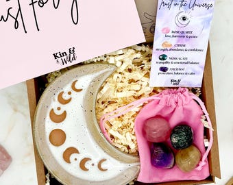 Crystal Gift Set with Moon Phase Trinket Dish, Best Friend Birthday Gift Spiritual Gift for Her Witchy Gifts for Mum Celestial Decor