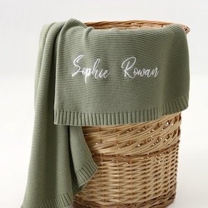 Personalized Organic Cotton Knit Baby Blanket: Embroidered Name Keepsake
