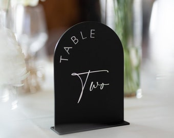 Black Mirrored Arch Wedding Table Numbers  Acrylic Arch Sign with Holder, Table Numbers for Wedding Reception Table Centerpiece Decoration