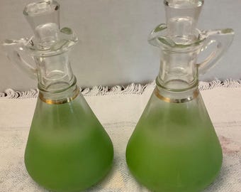 Pair Vtg Anchor Hocking Blendo Green Glass Gold Trim Oil & Vinegar Cruets MCM