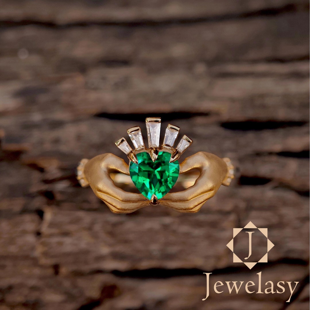Vintage Style Yellow Gold Emerald Ring, Green Gemstone Engagement Ring, May  Birthstone Ring, Heart Cut Gemstone, Gold Statement Ring Women