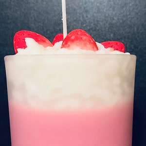 Strawbuhberry Shortcake candle| Soy Wax| Frosted jar candle| Strawberry scented| Pink candle