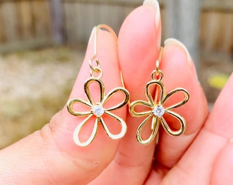 Flower Necklace Earrings Set Elegant 18K Gold Plated Dainty Floral Jewelry flower dangle Christmas gift bridesmaids gift accessories trendy