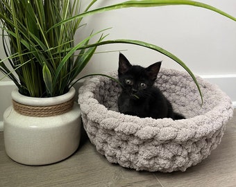 Crochet Pattern Kitten Bed Small Cat Bed Chunky Yarn Crochet Bed for Pet Beginner Crochet Pattern PDF Digital Download