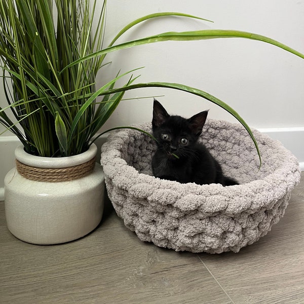 Small Cozy Cat Bed Crochet Pattern Digital Download