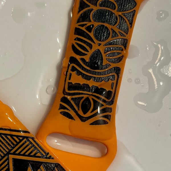 Bracelet Apple Watch gravé Maori totem, tortue polynesienne et koru art pour Series ultra SE 8 7 6 5 4 3 2 1