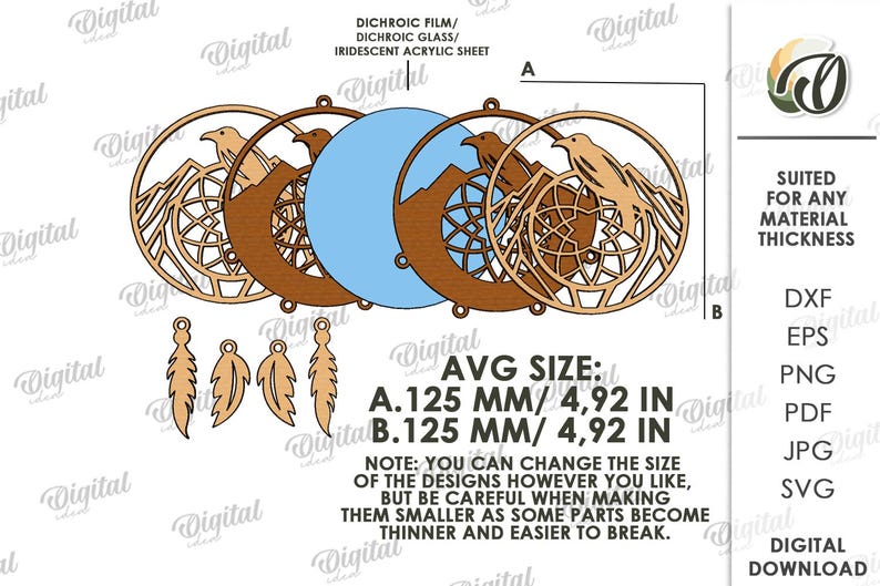 Peut inclure: Mod&egrave;le num&eacute;rique &agrave; d&eacute;couper au laser, avec des &eacute;l&eacute;ments en bois. Comprend des motifs circulaires avec des oiseaux, des montagnes et des attrape-r&ecirc;ves, ainsi que des pendentifs en forme de plumes. Taille moyenne 125 mm. Texte: "SUITED FOR ANY MATERIAL THICKNESS."